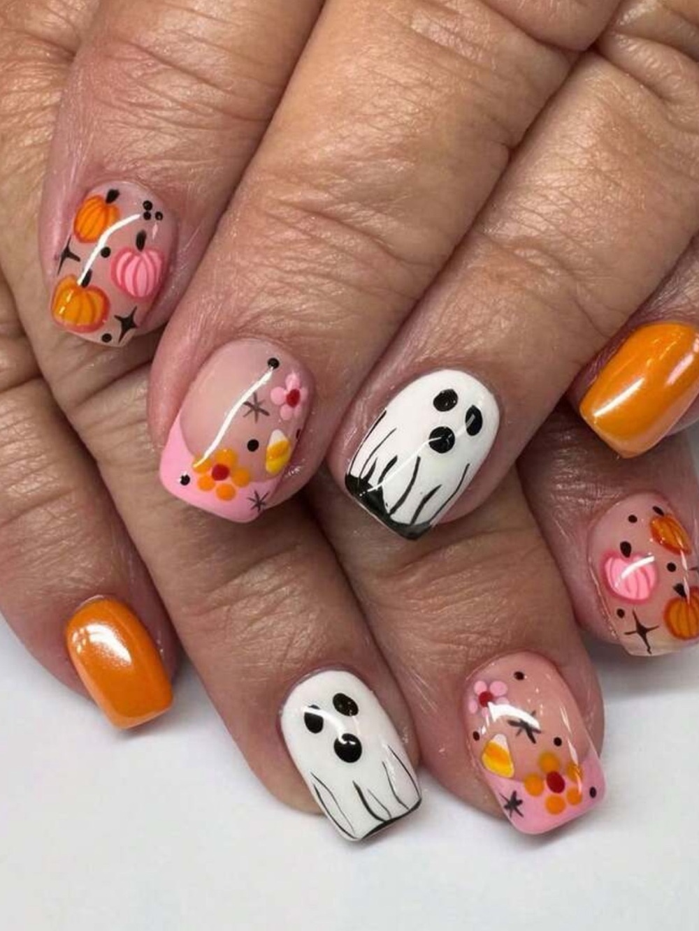 24pc Press On Nail Set from the Nail Bar 💅